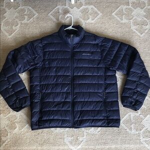 Eddie Bauer Men’s Lightweight Navy Blue Down Quilted Zip Jacket Size L